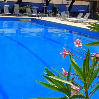 Piscina 20x10 Hotel Britannia Cesenatico